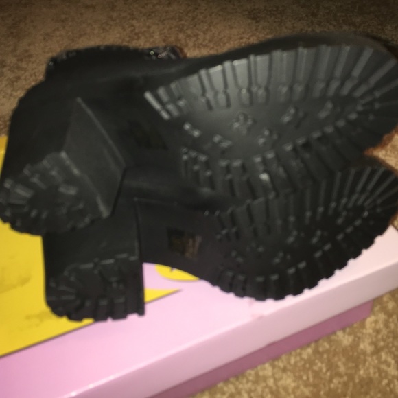 Booties - Picture 3 of 3