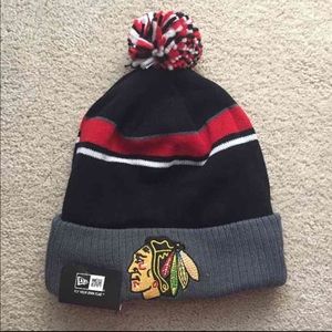 Blackhawks winter pompom hat Authentic