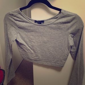 Long sleeve grey crop top