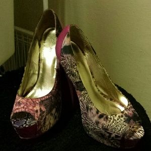 Zigi Multiprint Peep toe Pump