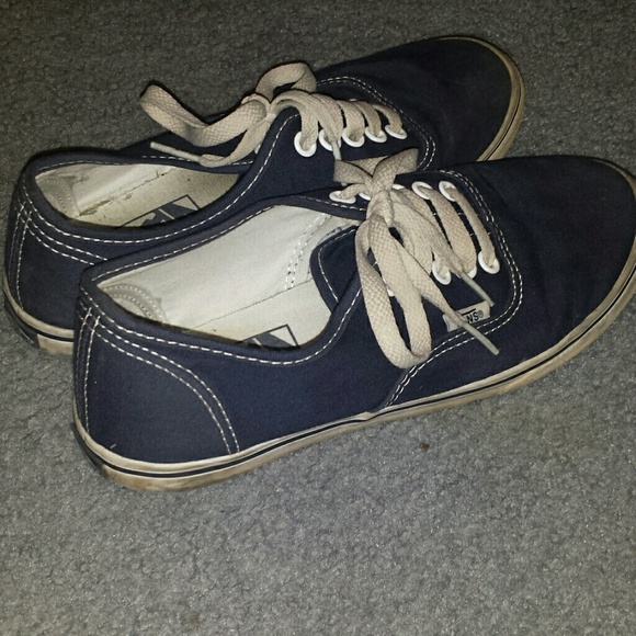 Vans - Picture 3 of 4