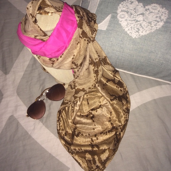 echo Accessories - Beautiful Animal Print Tan and Pink Scarf