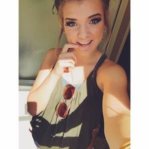 Meet your Posher, Tabitha