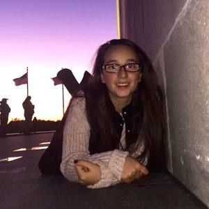 Meet your Posher, Dana