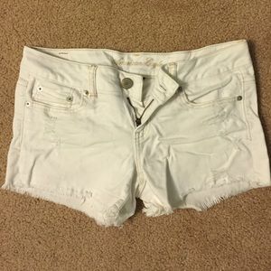 American eagle white jean shorts
