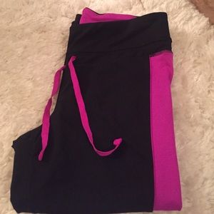 Calf length workout pants