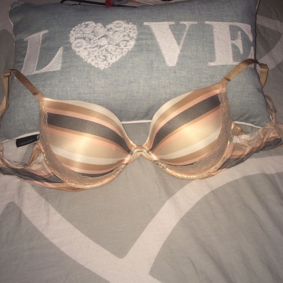 Victoria's Secret Other - FABULOUS 38 DD Bra - Victorias Secret