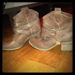 Rocket dog booties - size 8
