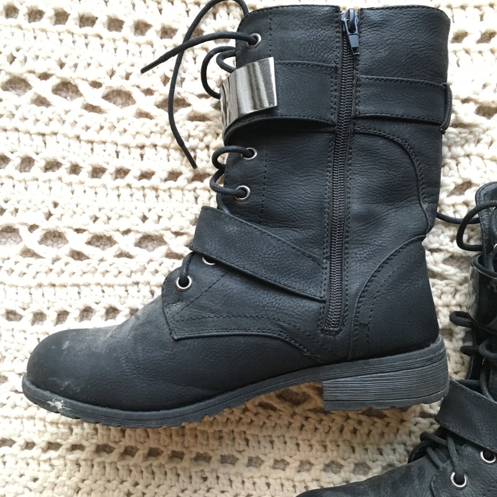 👠 Lace Boots With Medal Strap 👠 - Picture 3 of 6