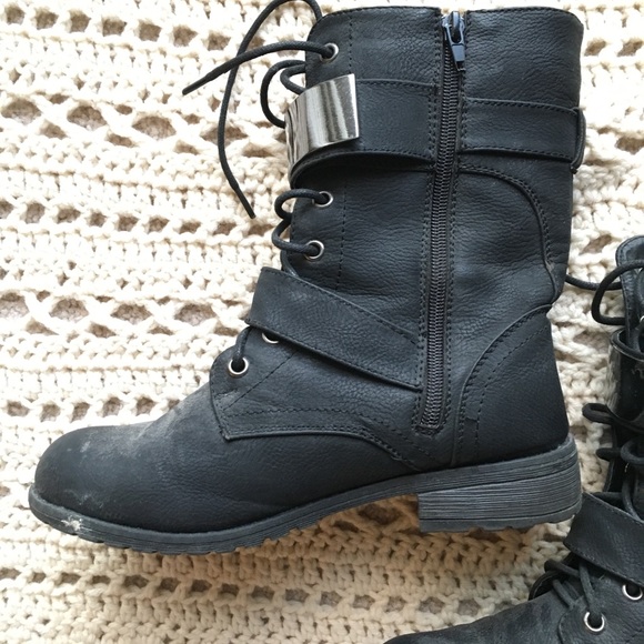 ๐ Lace Boots With Medal Strap ๐ - Picture 3 of 6