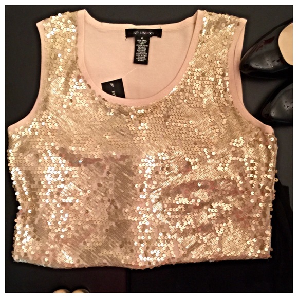 89th & Madison Tops - 🆕 Gold Sequin Top