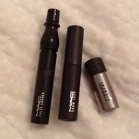 MAC cosmetics mini bundle