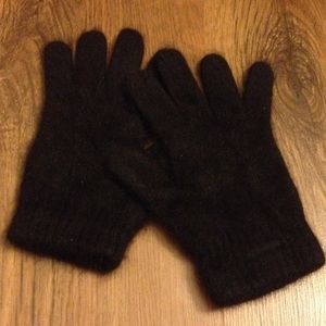 Black angora gloves and mens large perry Ellis top