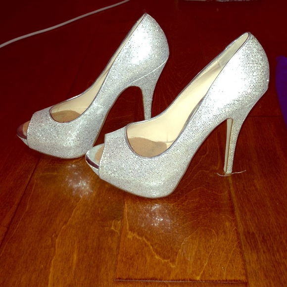 Aldo sparkle heels
