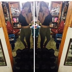 Meet your Posher, Alexis