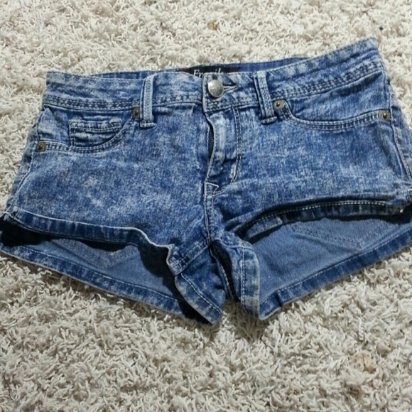 Stone washed booty shorts - Picture 1 of 3