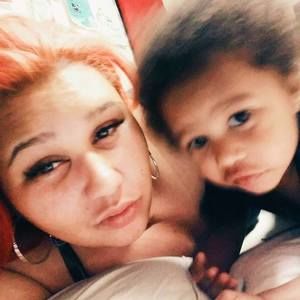 Meet your Posher, Desiree