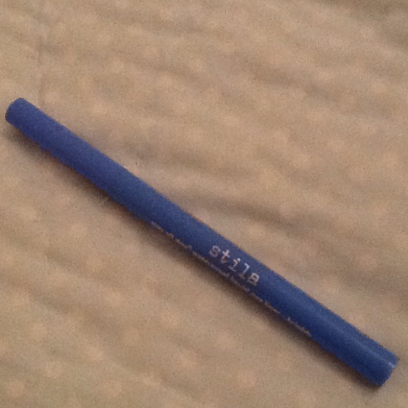 Stila eye liner in periwinkle