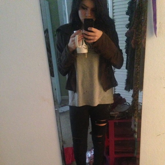 Meet your Posher, Justine - Picture 1 of 1