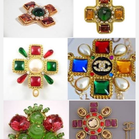 CHANEL - Picture 4 of 4