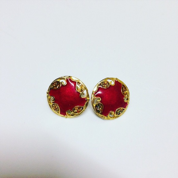 Brand new vintage earring