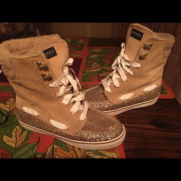 🚫Sold!🚫Gold Glitter Corduroy Sperry Boots - Picture 1 of 4