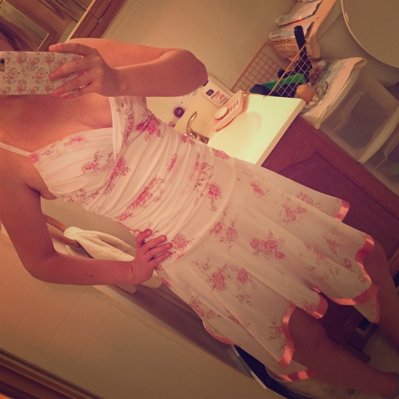 Taboo Dresses & Skirts - pink & white dress