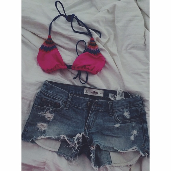 ❄️❄️❄️❄️ SALE ❄️❄️❄️❄️Destroyed/ Light wash