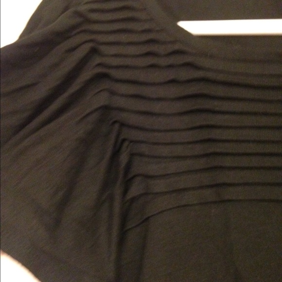 Black short sleeve Banana Republic top, size small - Picture 3 of 4