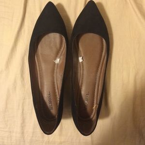 Point Toed Black Flats