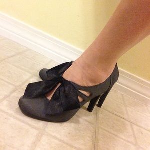 Gray / black heels