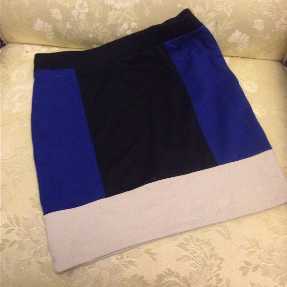Forever 21 Color-Blocked Pencil Skirt - Picture 2 of 2