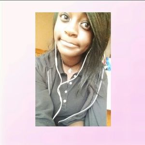 Meet your Posher, Lanetta