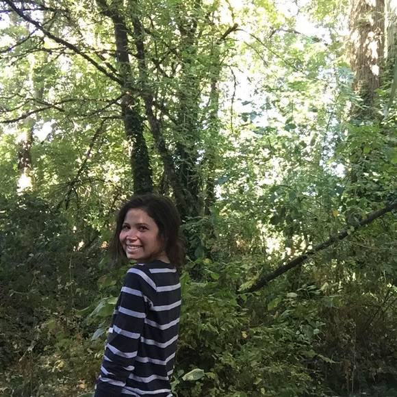 Meet your Posher, Ariella