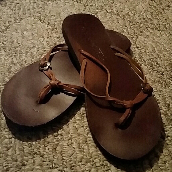 Aeropostale flip flops