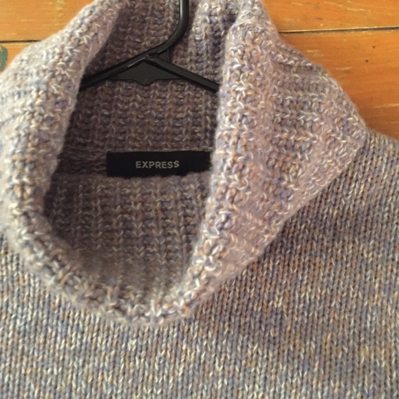💋EXPRESS SWEATER💋💕