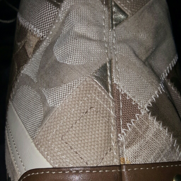 Coach purse - Picture 2 of 4