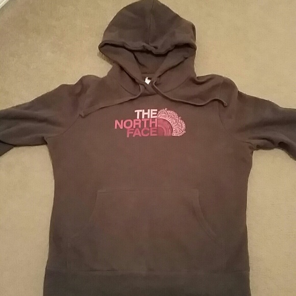 Women's Northface hoodie