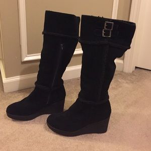Black wedges suede leather boots/buckle detail.