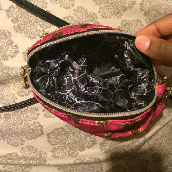 Betsey Johnson Crossbody 😍 - Picture 3 of 3