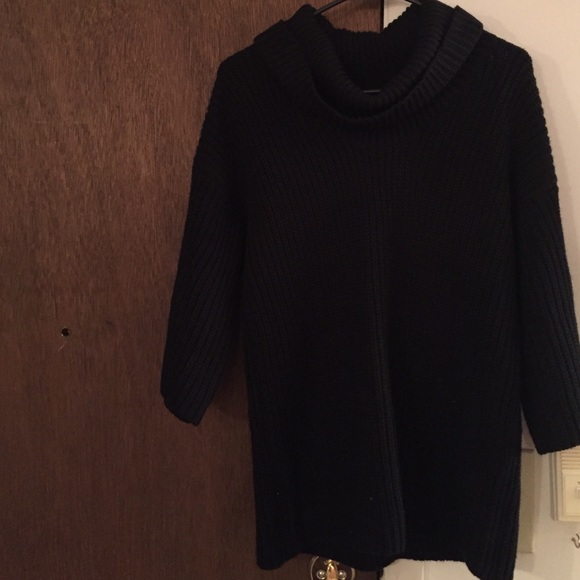 ❤️💕💋New York & Company sweater!