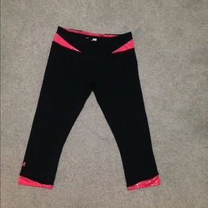 Fitted under armour work out capris