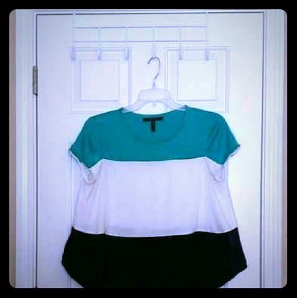 BCBG Maxazaria Multicolored flared shirt