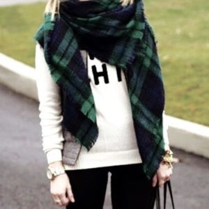 Oversize blanket scarf tartan green plaid chunky