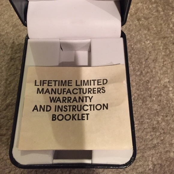 Watch - Picture 2 of 4