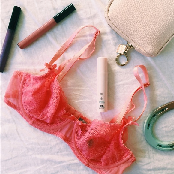 RESERVED ASOS & Calvin Klein & Topshop 32A Bras