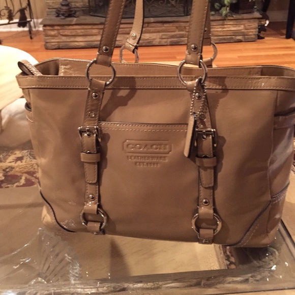 Coach Handbags - Coach purse