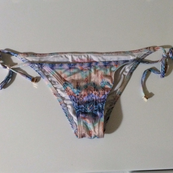 Victoria's Secret bikini bottom- size Small