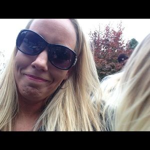 Meet your Posher, Natasha