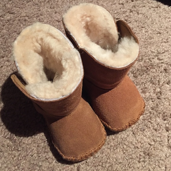 💥SOLD💥 New Infant Uggs Size 0/1 - Picture 4 of 4